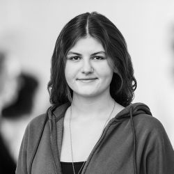 Veseli Dorena, Lernende