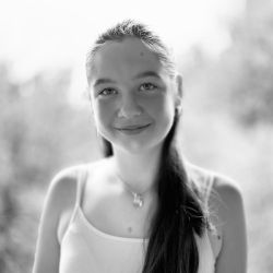 Stahel Julia, Praktikantin
